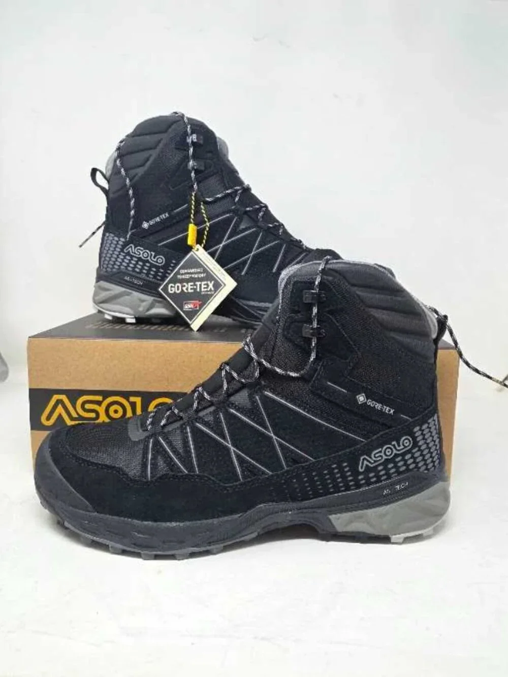 New 11.5 Asolo Tahoe Winter GTX Gore-Tex hiking boots in black